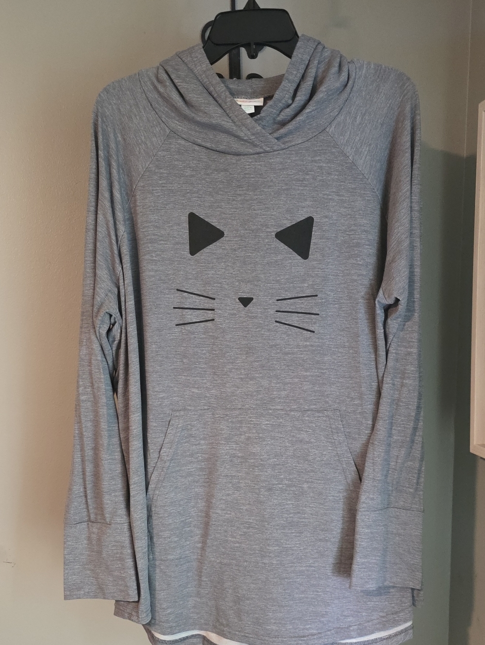 LuLaRoe Gray Cat Face Hoodie Size 2XL